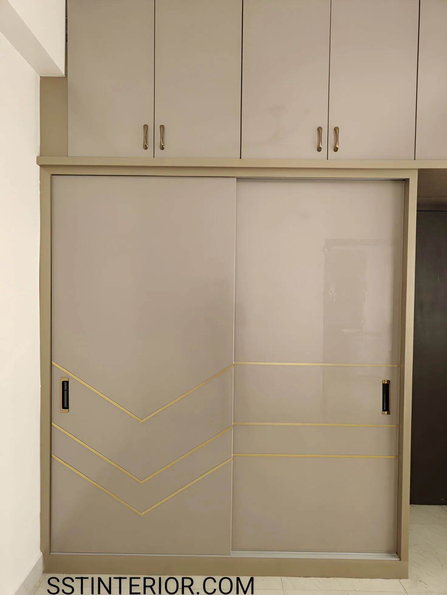 SST Interior — Screen 5